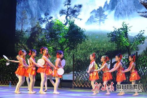 幼儿舞蹈花木兰视频,传承经典，展现童真风采